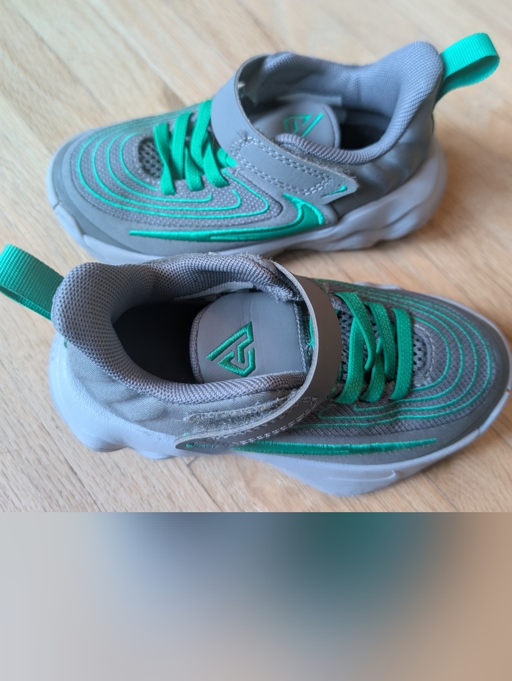 Nike Giannis Basketball Sneakers| 9C